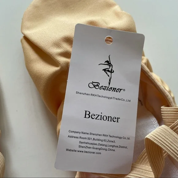 Dance & Ballet Shoes Beige Size 6 NWT - Picture 6 of 8